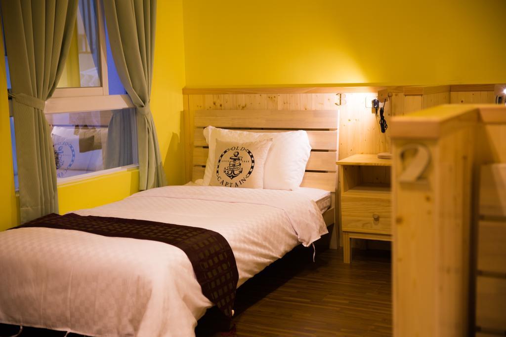 輕旅小站 Soft Travel Hostel T'ai-tung Exterior foto